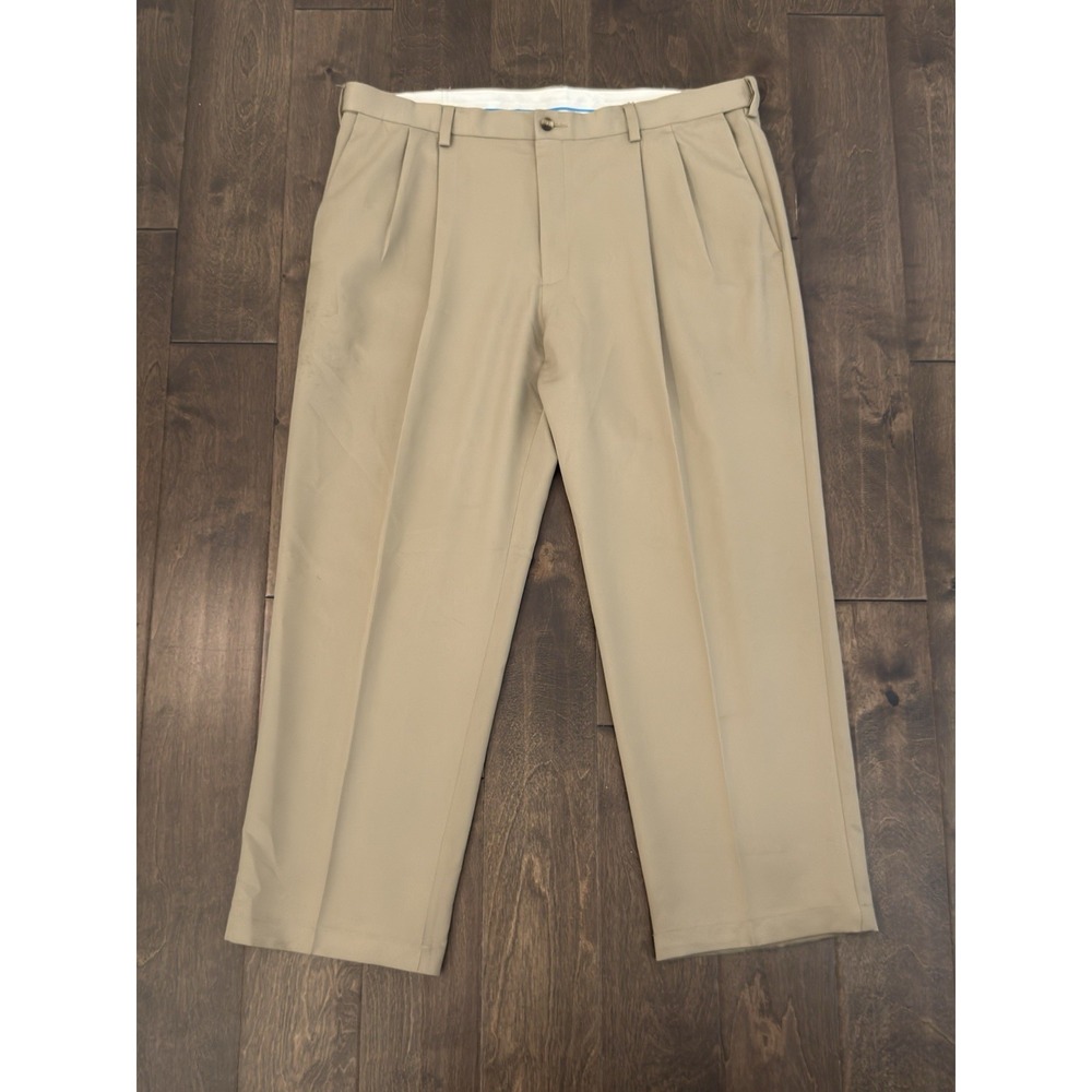 Haggar Mens Classic Fit Pleated Beige Dress Pants Size 40X29 Expandable Waist